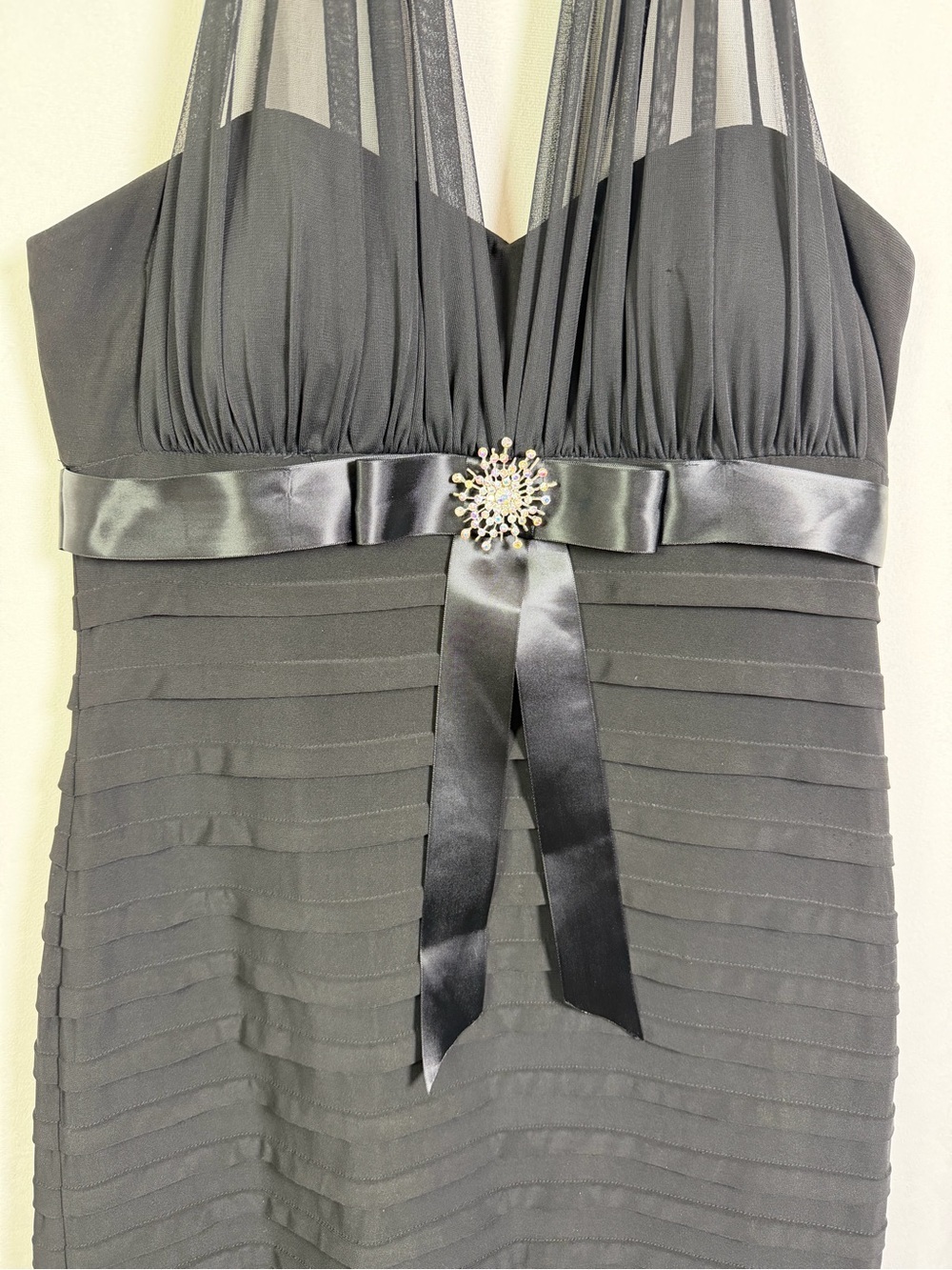 Betsy & Adam Women’s Sz 12 Black Halter Cocktail Dress Rhinestone Empire Waist - Picture 3 of 11